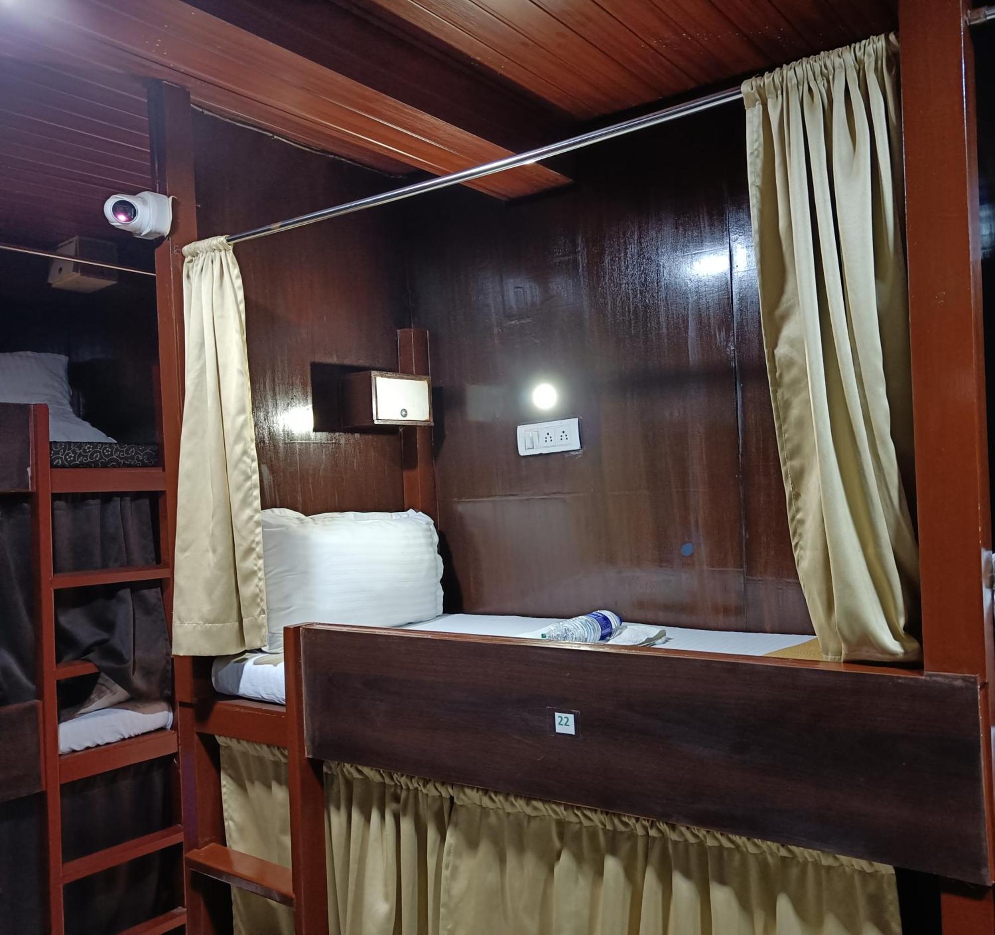Asra Dormitory For Male And Female Bombaj Zewnętrze zdjęcie